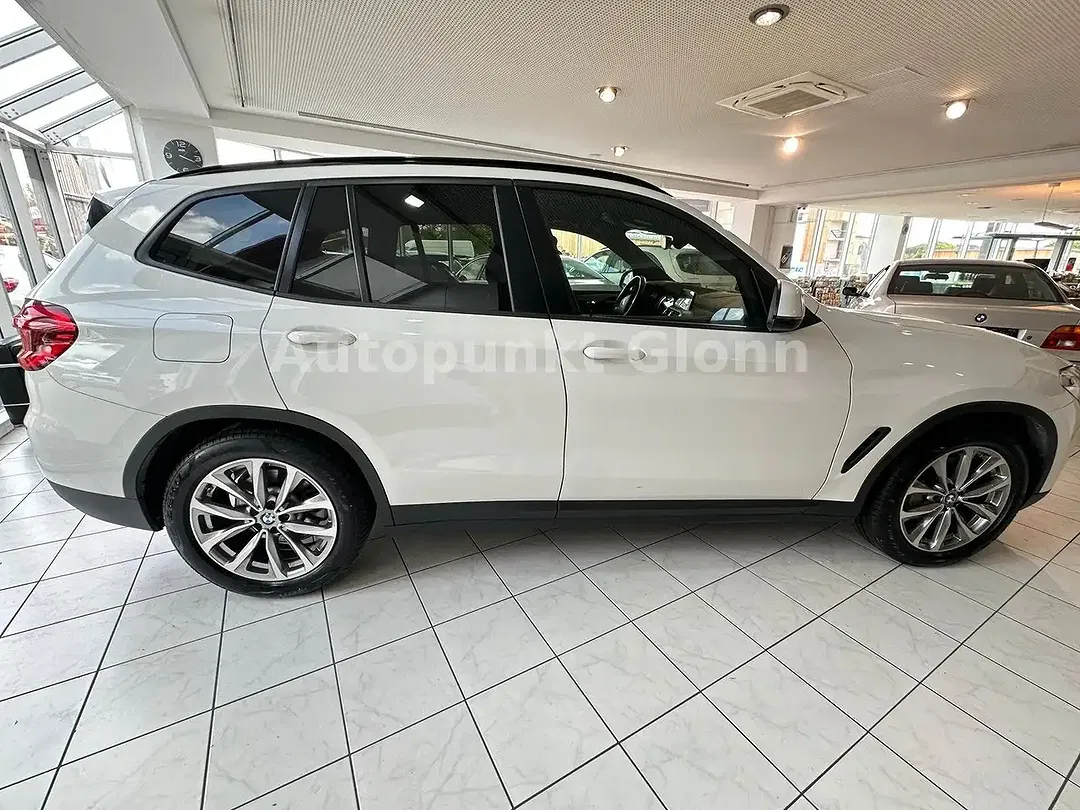 BMW X3 - Thumbnail 6