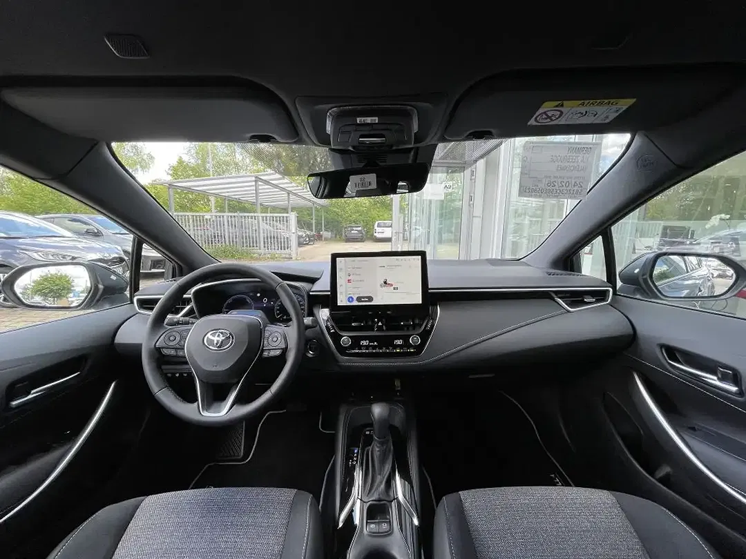 Toyota Corolla - Thumbnail 10