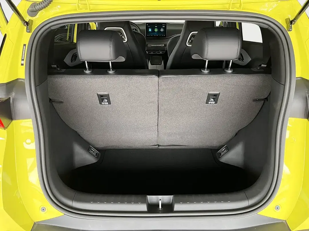 BYD Dolphin - Thumbnail 11