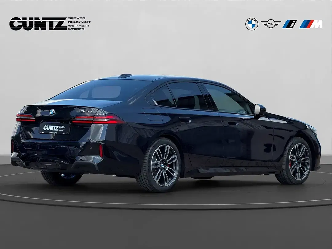 BMW 520 - Thumbnail 5