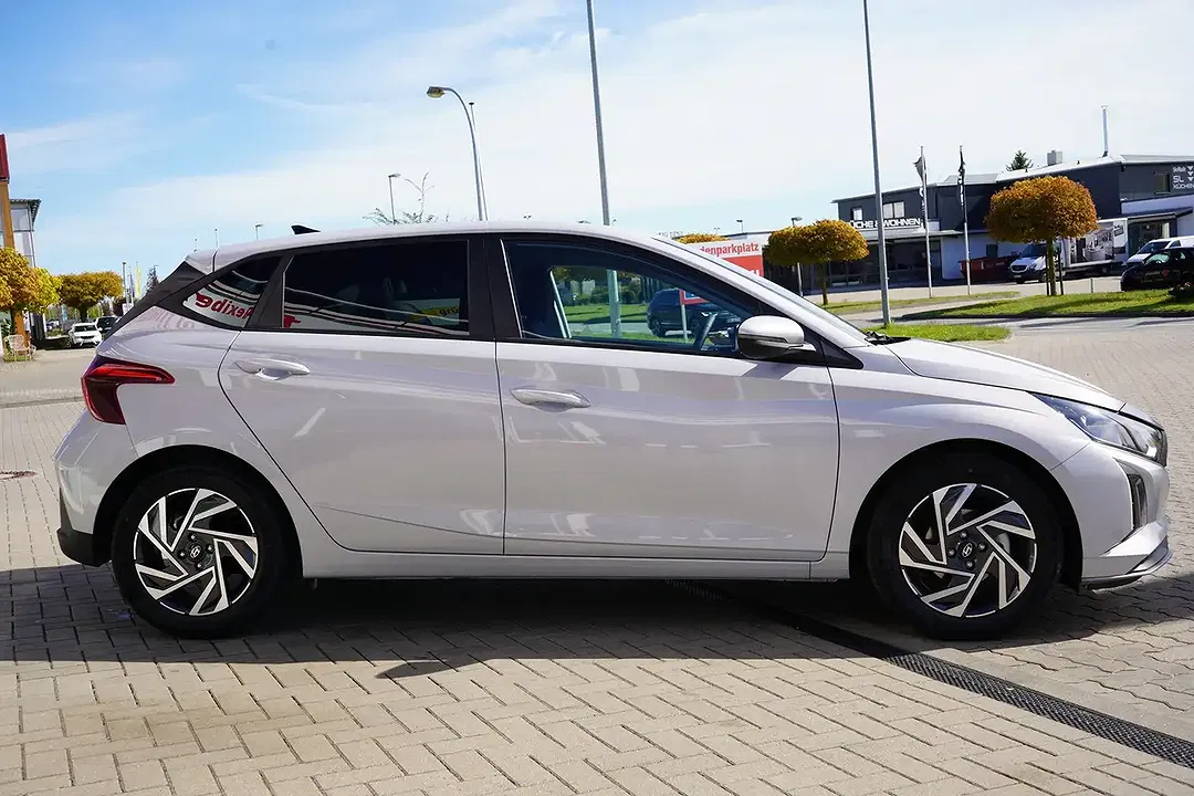 Hyundai i20 - Thumbnail 6