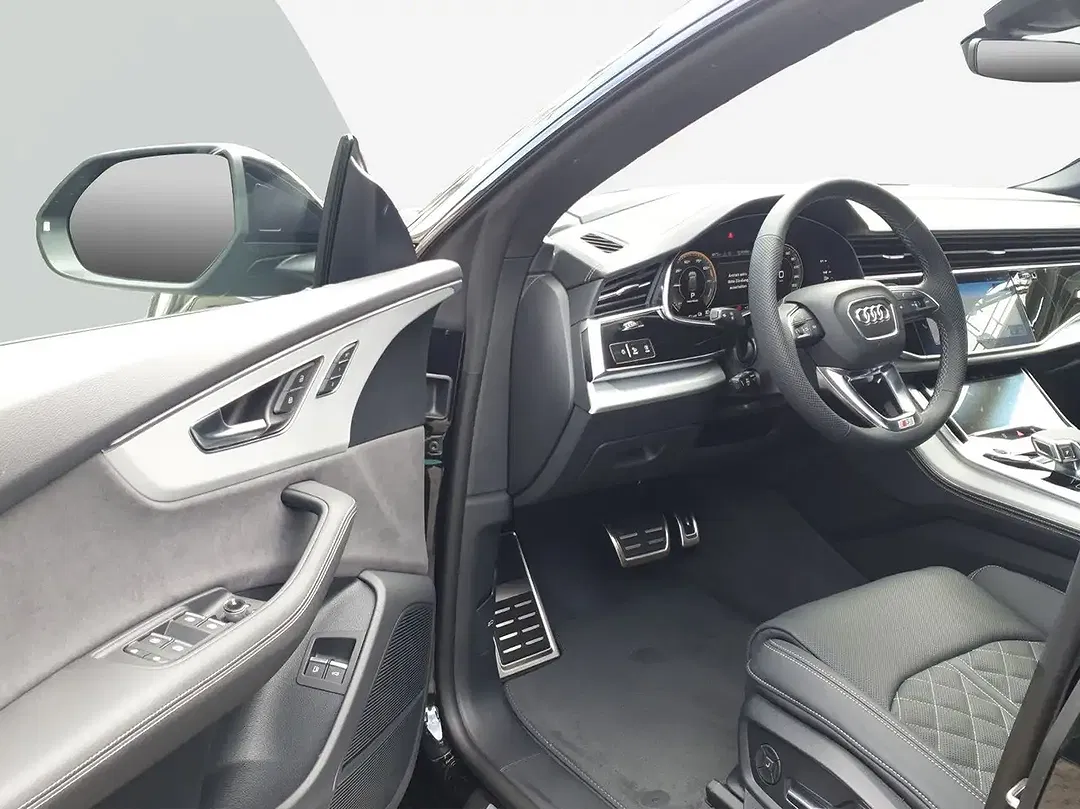 Audi Q8 - Thumbnail 13