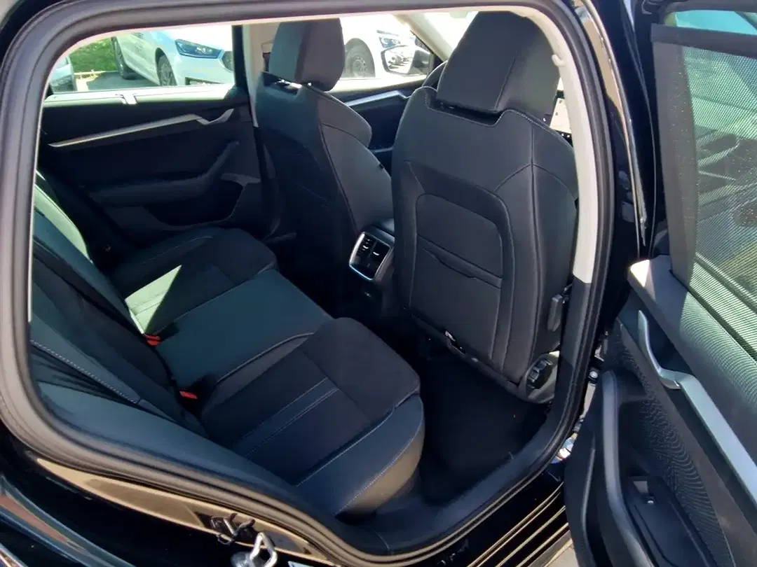Skoda Octavia - Thumbnail 9