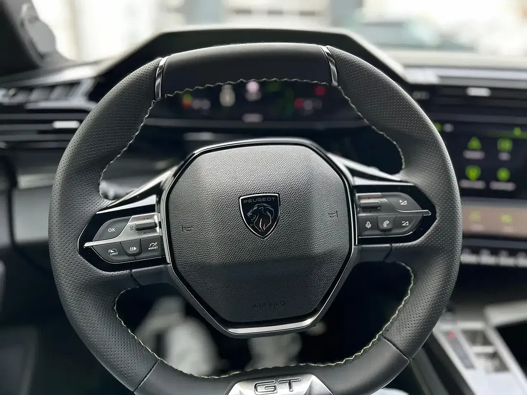 Peugeot 308 - Thumbnail 9