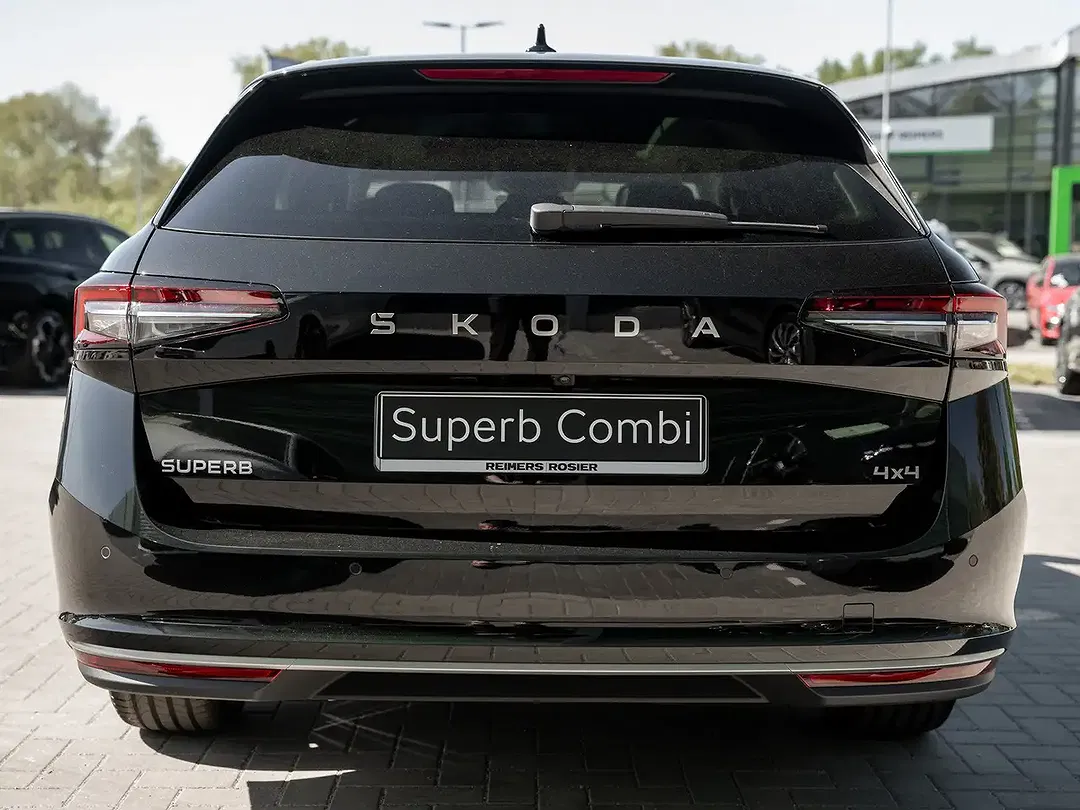 Skoda Superb - Thumbnail 4
