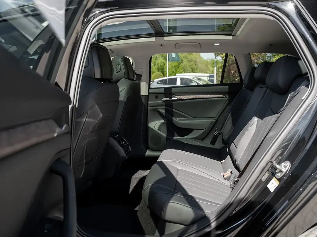 Skoda Superb - Thumbnail 7