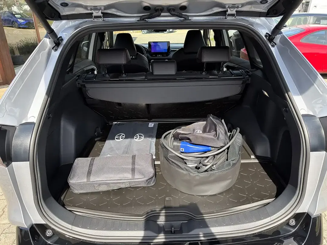 Toyota RAV 4 - Thumbnail 11