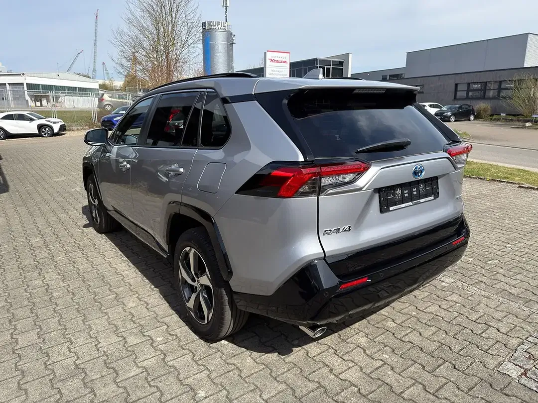 Toyota RAV 4 - Thumbnail 12