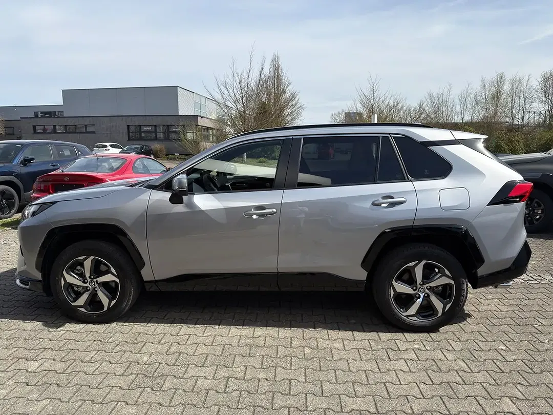 Toyota RAV 4 - Thumbnail 13