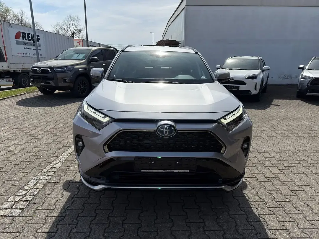 Toyota RAV 4 - Thumbnail 2