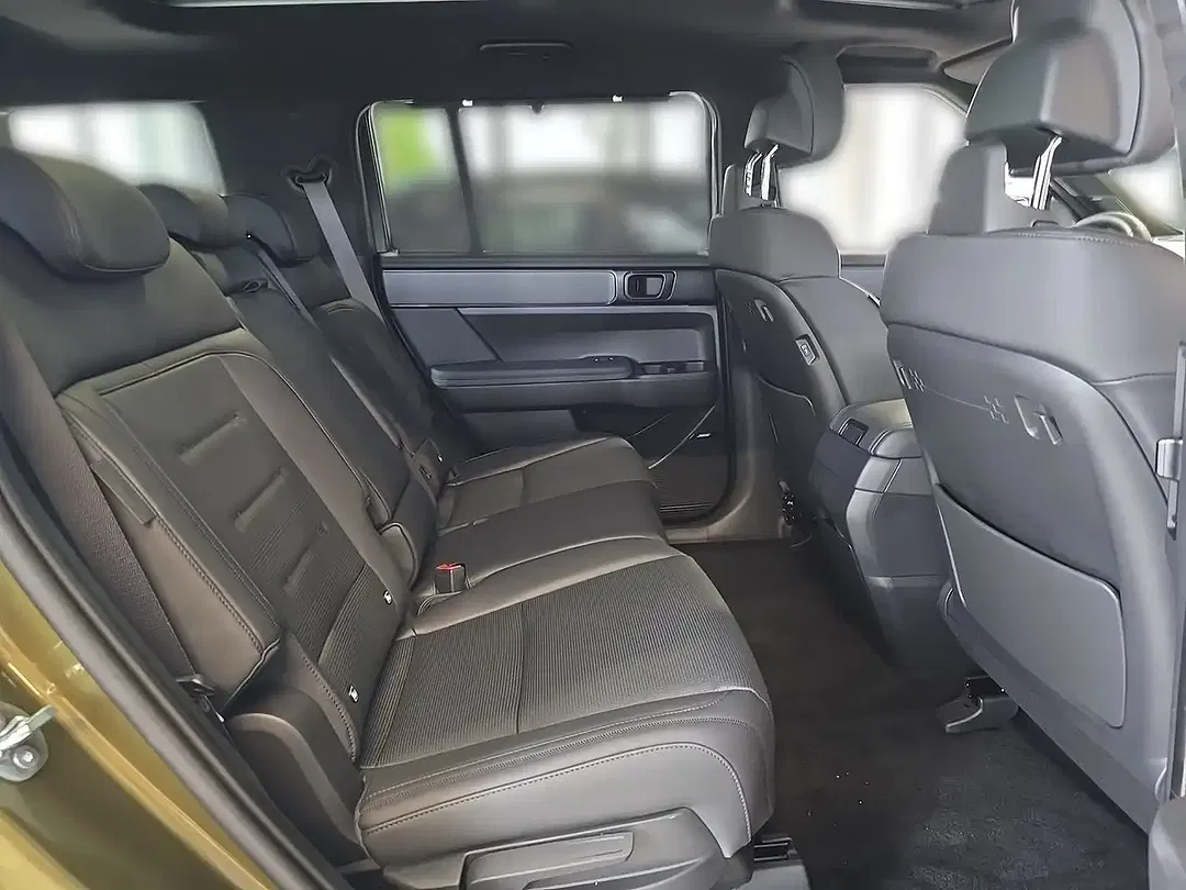 Hyundai SANTA FE - Thumbnail 15