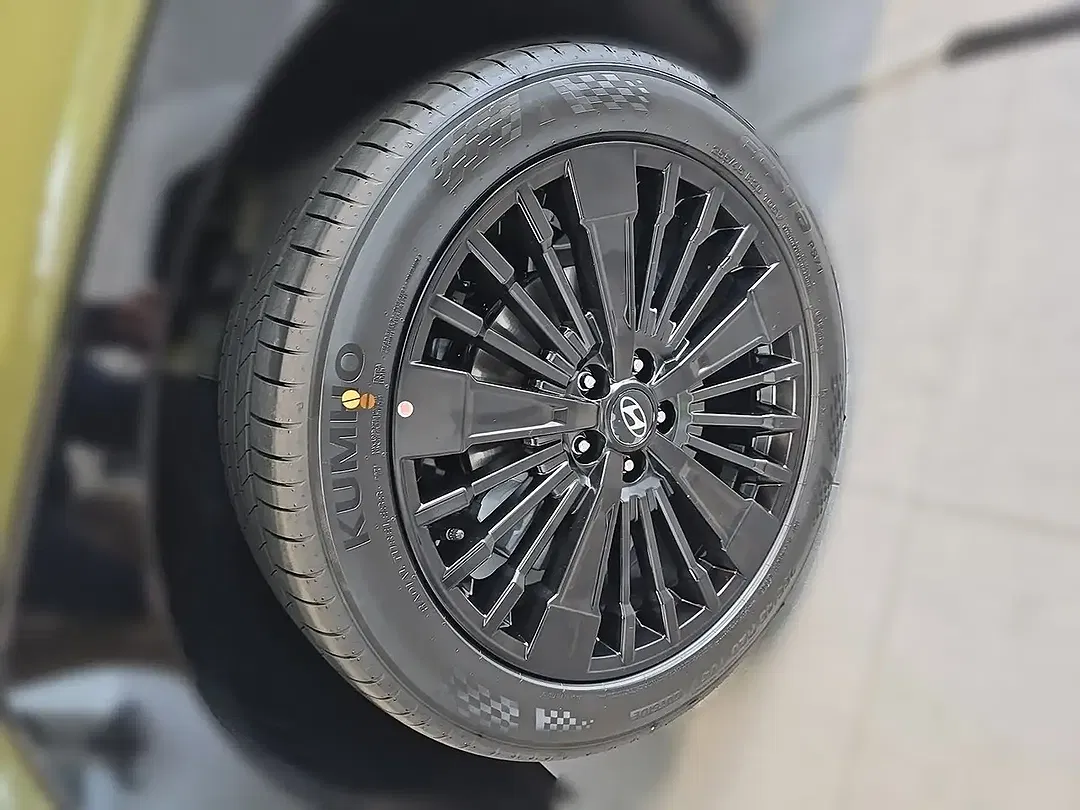 Hyundai SANTA FE - Thumbnail 6