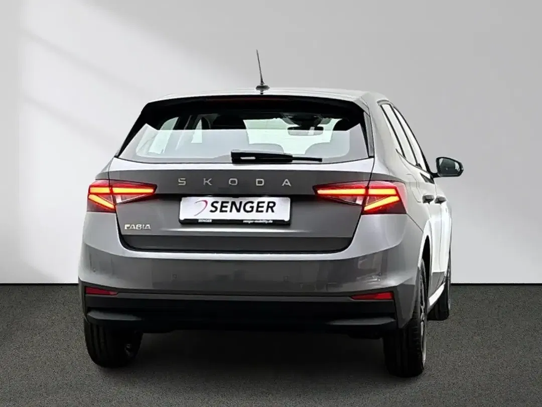 Skoda Fabia - Thumbnail 2