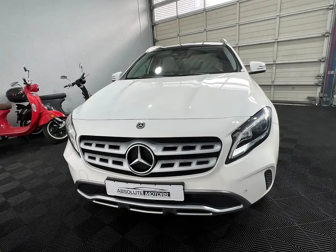Mercedes-Benz GLA 180 - Thumbnail 10