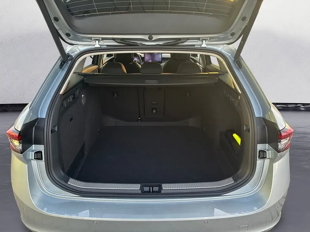 Skoda Superb - Thumbnail 10