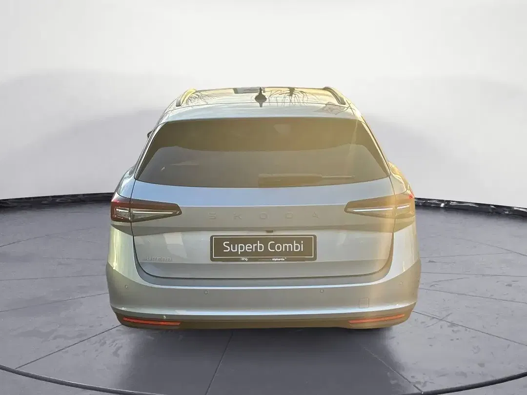 Skoda Superb - Thumbnail 5