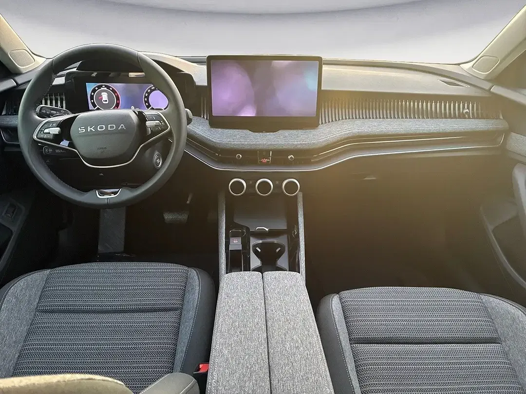Skoda Superb - Thumbnail 8