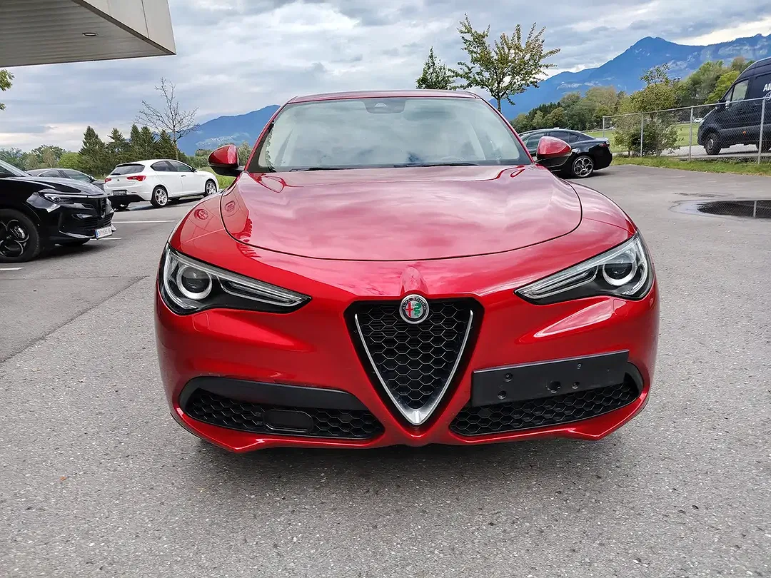 Alfa Romeo Stelvio - Thumbnail 8