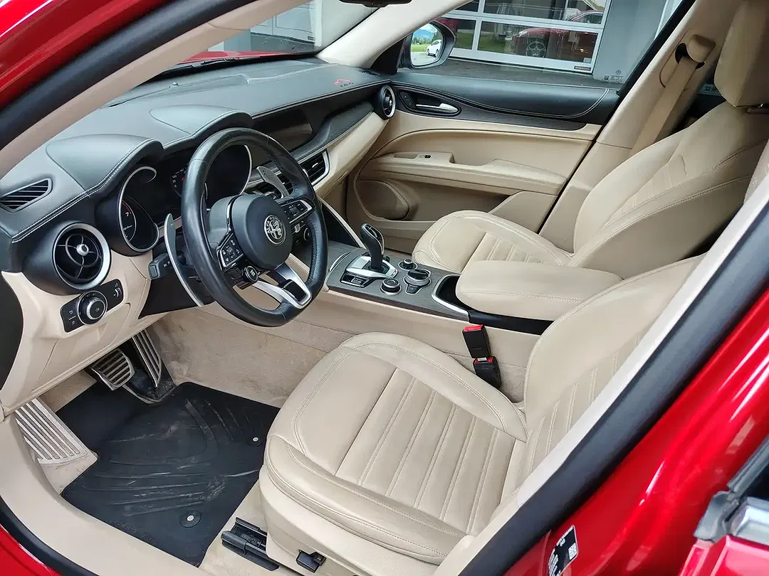 Alfa Romeo Stelvio - Thumbnail 9