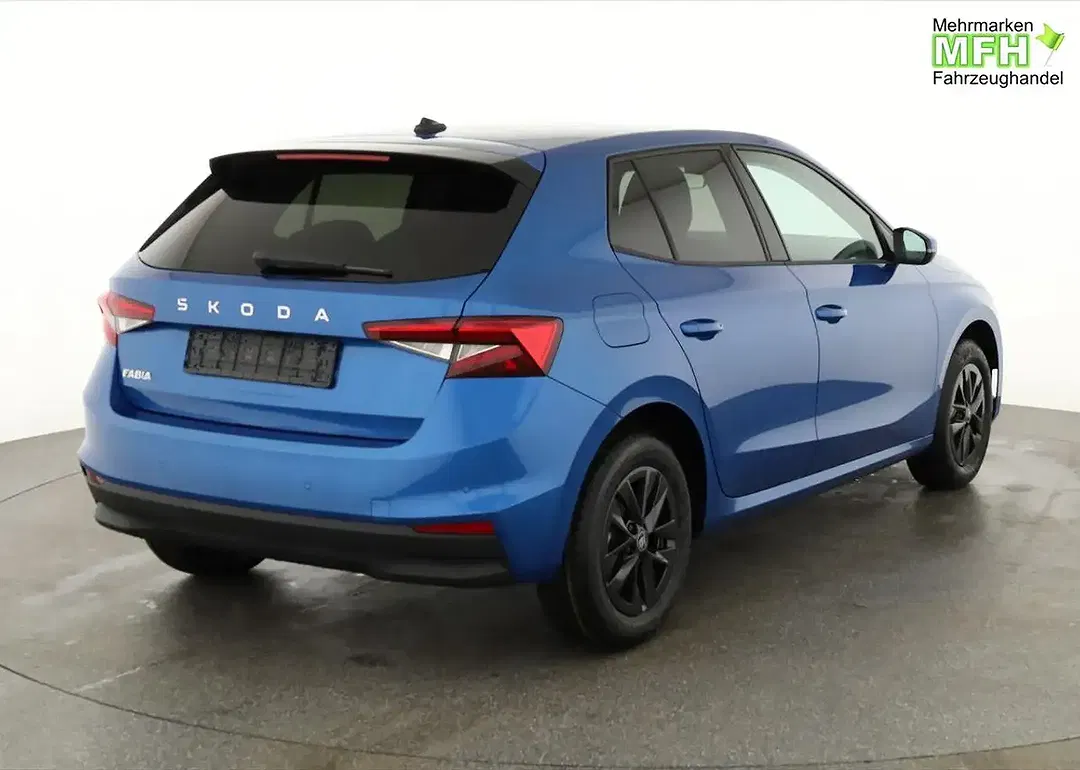 Skoda Fabia - Thumbnail 2