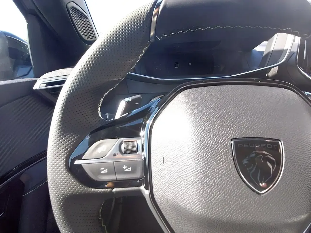 Peugeot 2008 - Thumbnail 12