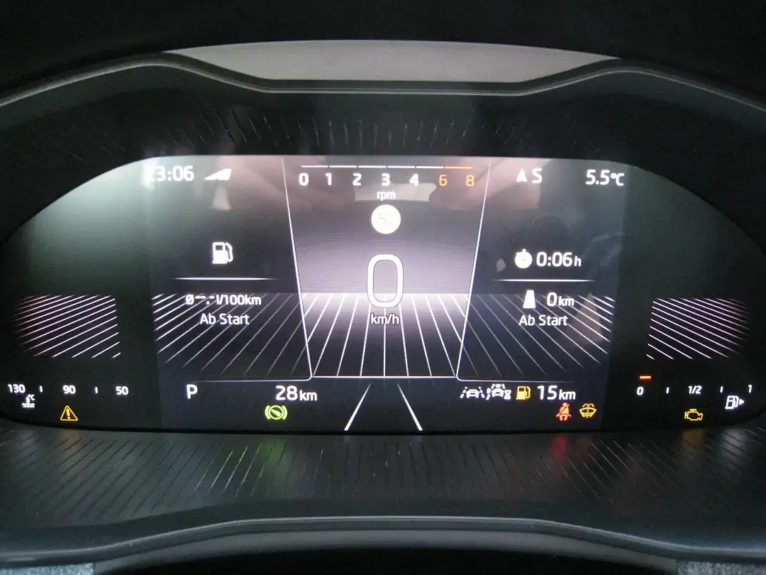 Skoda Scala - Thumbnail 15