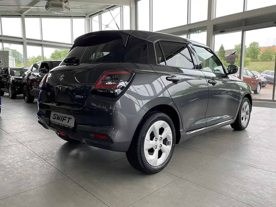 Suzuki Swift - Thumbnail 2