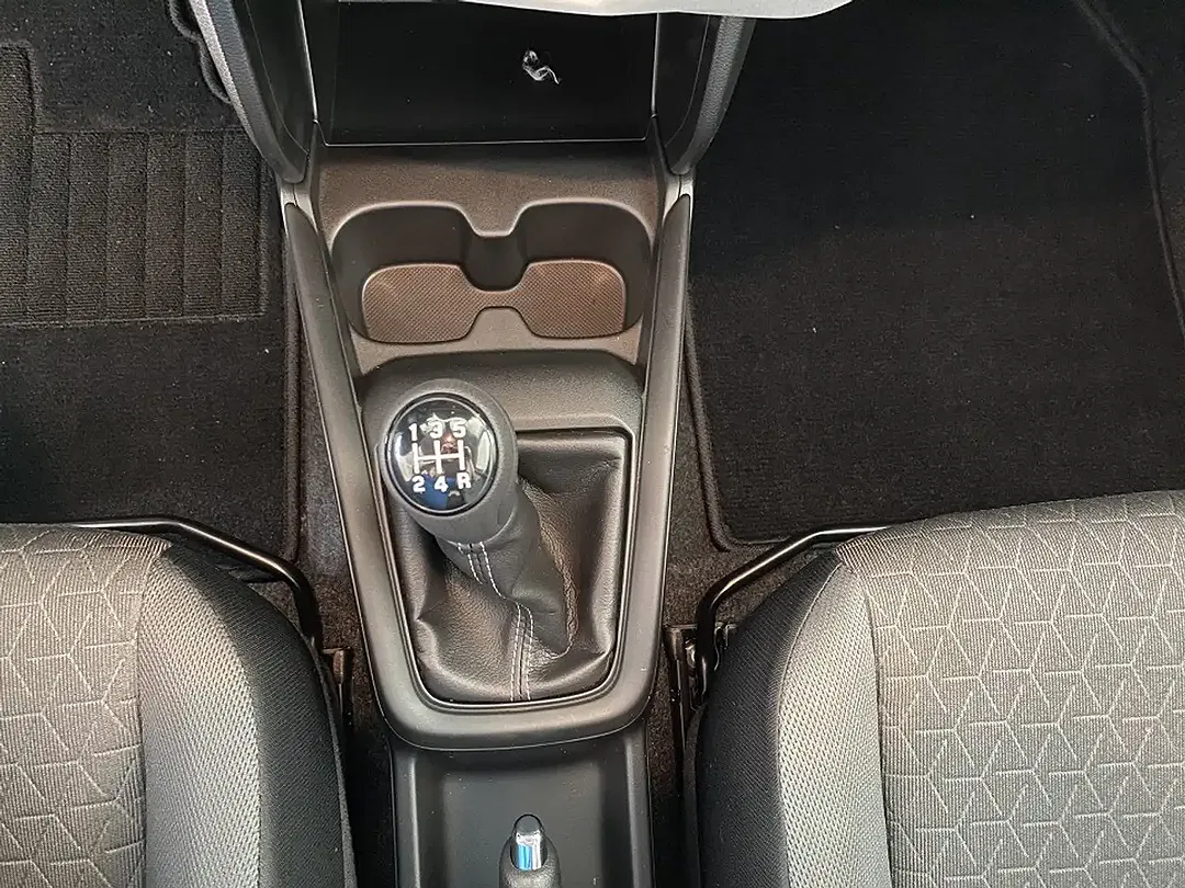 Suzuki Swift - Thumbnail 9