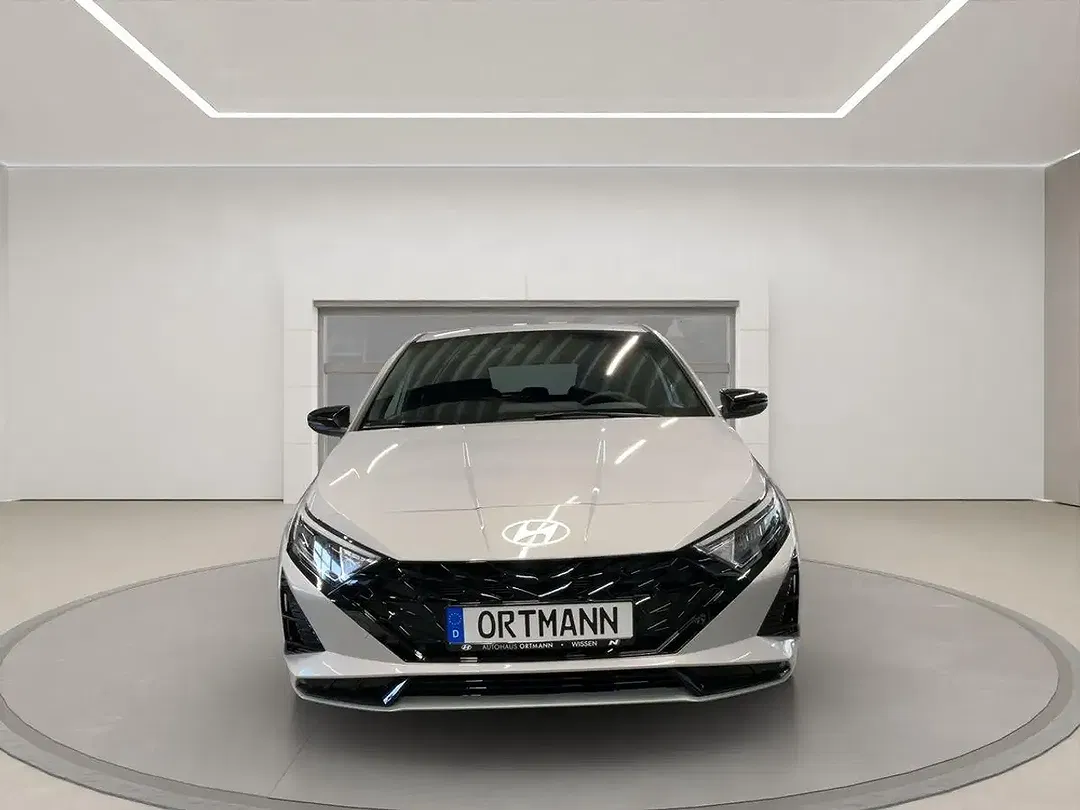 Hyundai i20 - Thumbnail 2