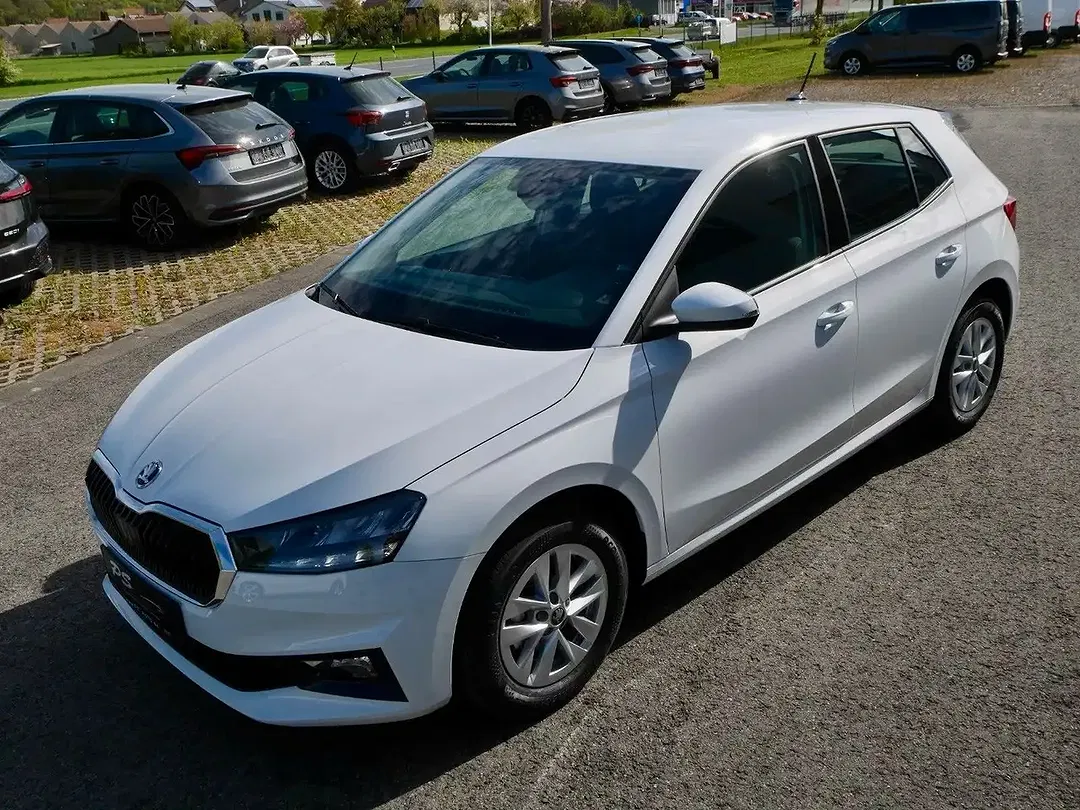 Skoda Fabia - Thumbnail 4