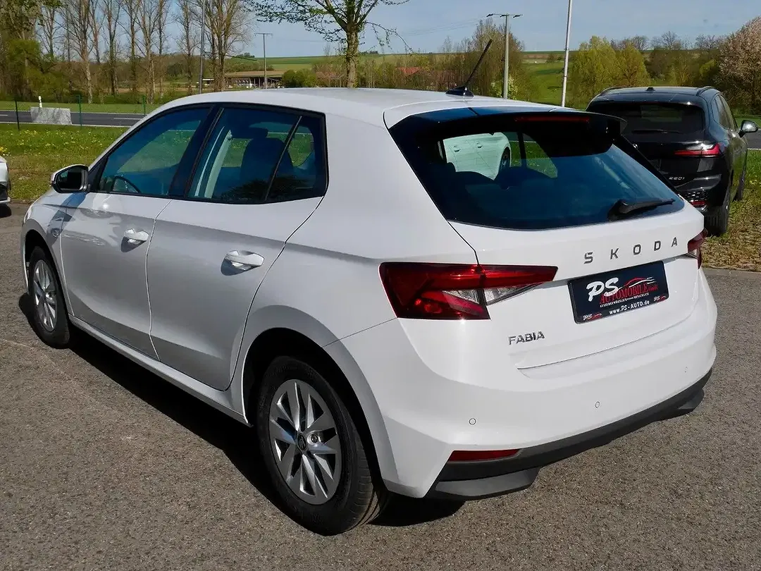 Skoda Fabia - Thumbnail 5