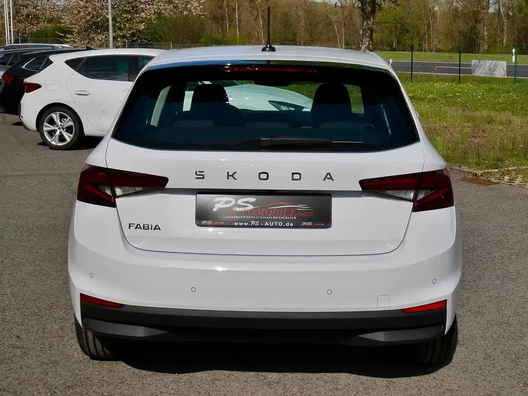 Skoda Fabia - Thumbnail 6