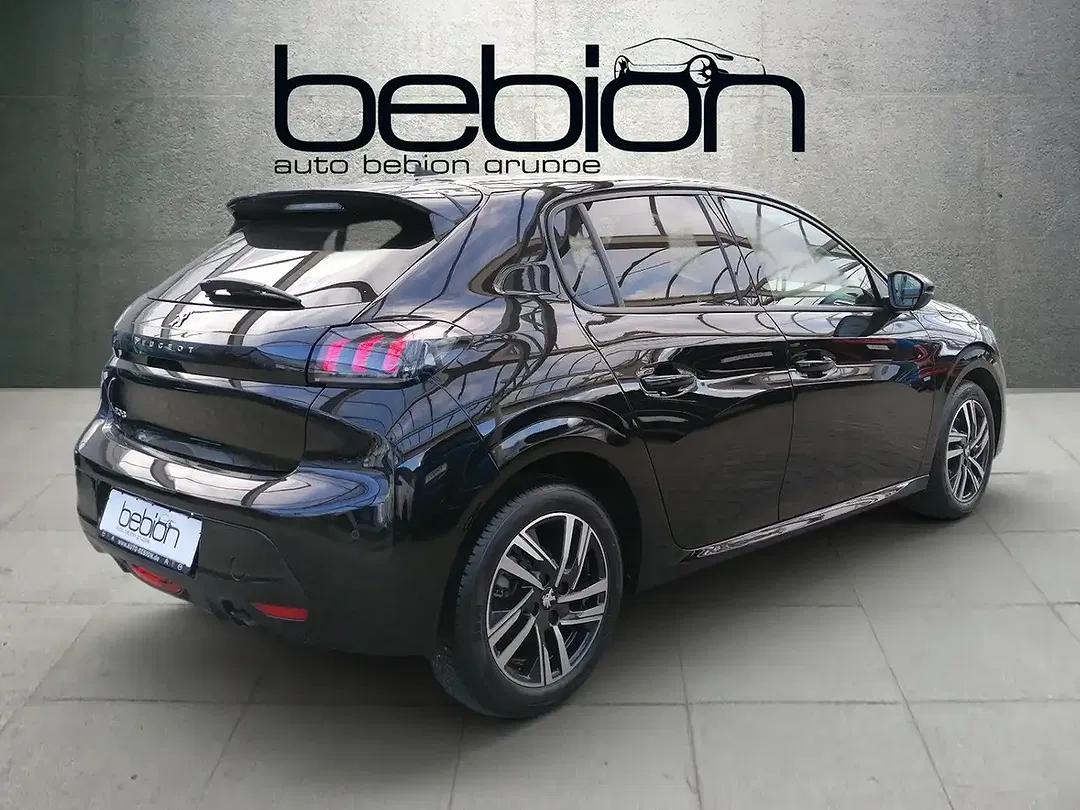Peugeot 208 - Thumbnail 12