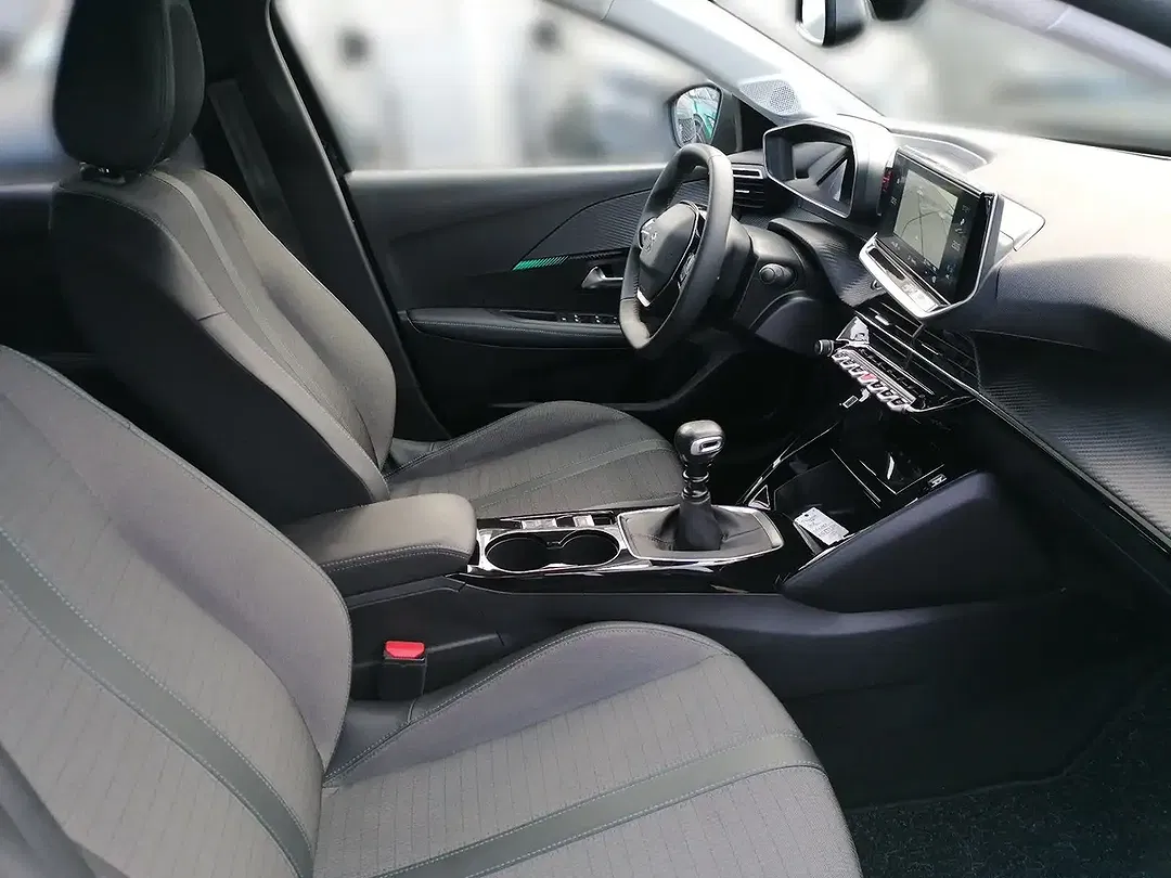 Peugeot 208 - Thumbnail 13
