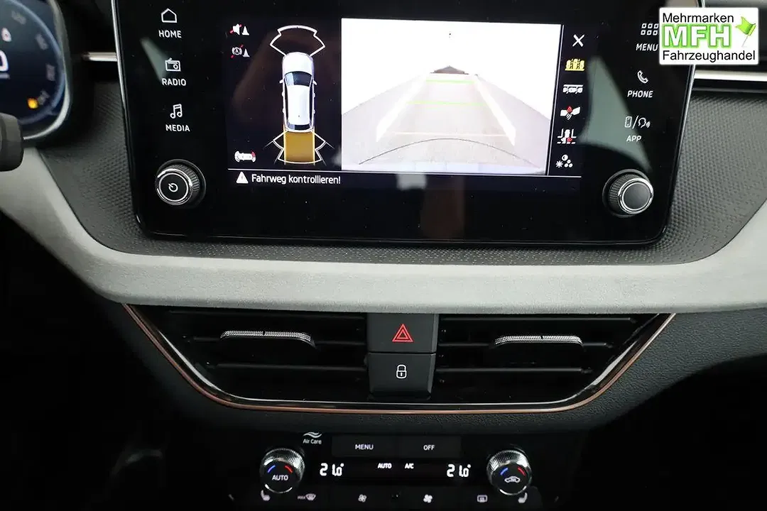 Skoda Kamiq - Thumbnail 6