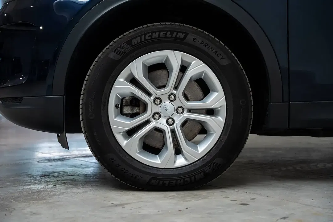 Land Rover Discovery Sport - Thumbnail 11