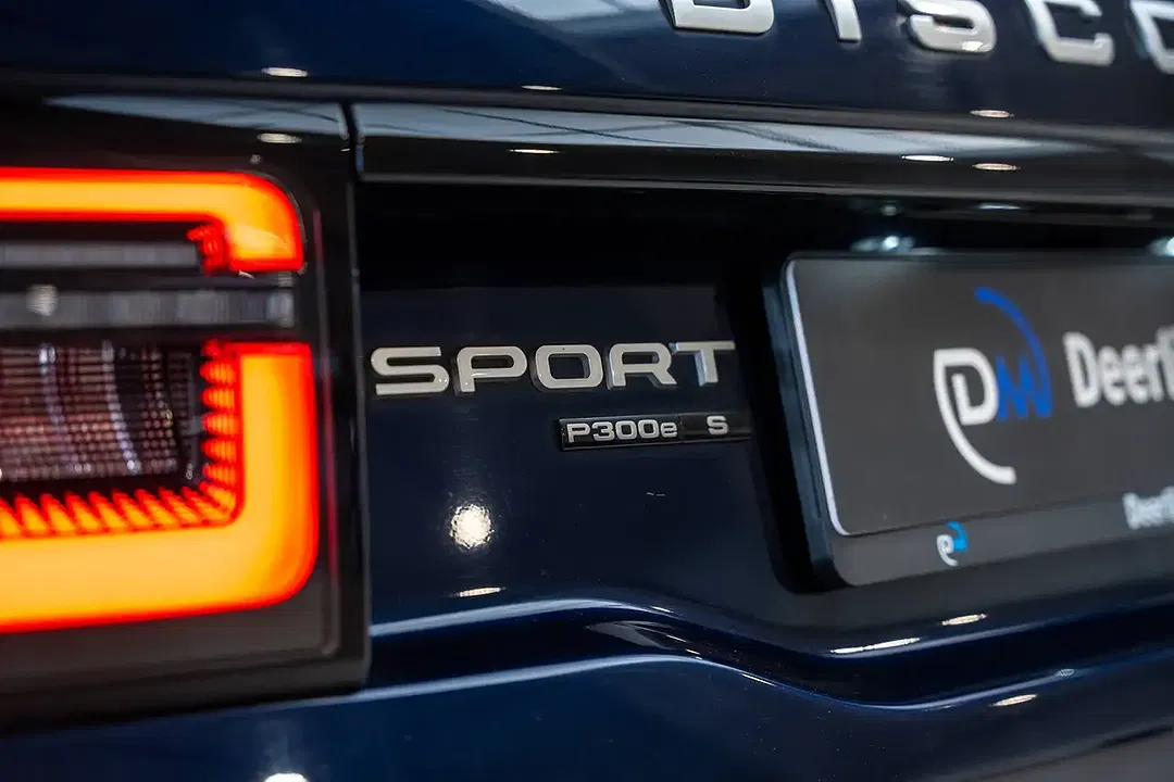 Land Rover Discovery Sport - Thumbnail 14