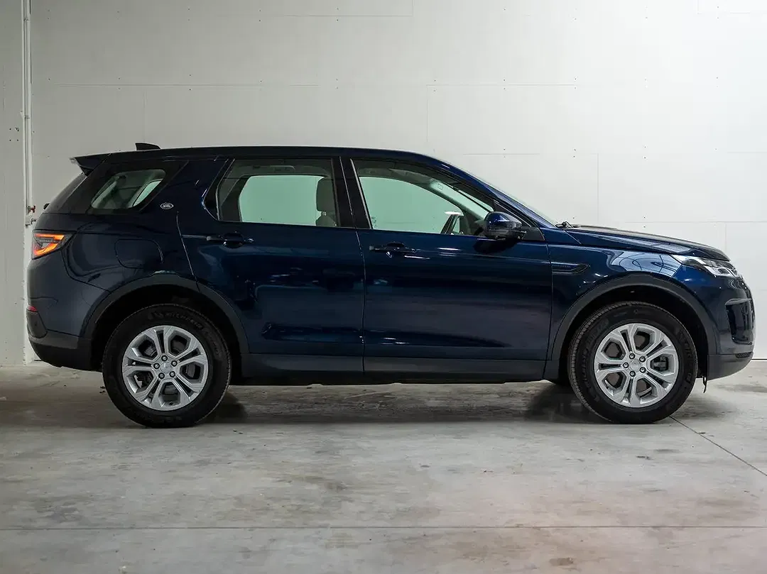 Land Rover Discovery Sport - Thumbnail 4