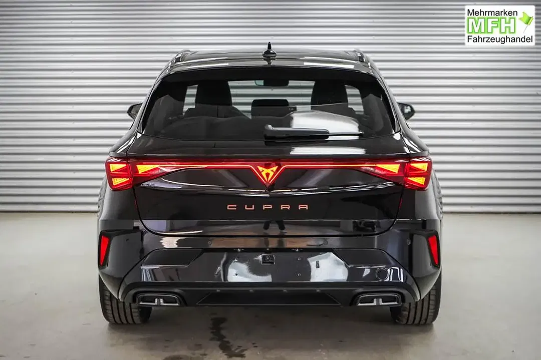 CUPRA Leon - Thumbnail 4