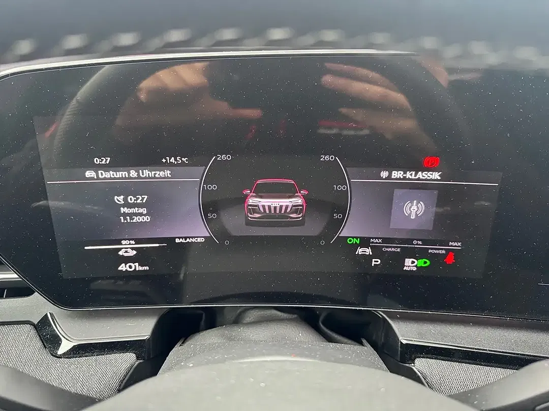 Audi Q6 e-tron - Thumbnail 12