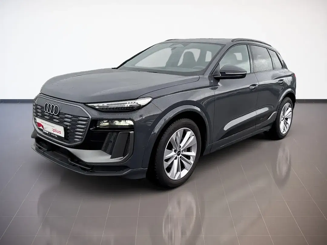 Audi Q6 e-tron - Thumbnail 1