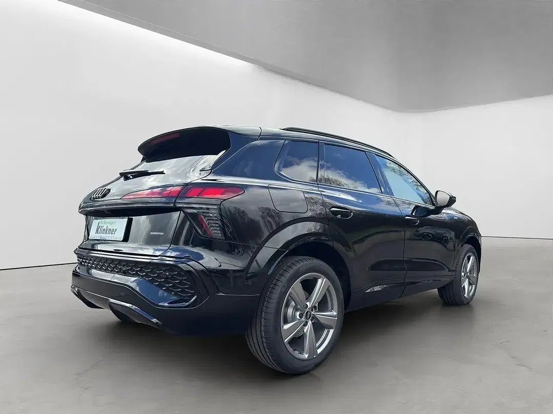 Audi Q3 - Thumbnail 5