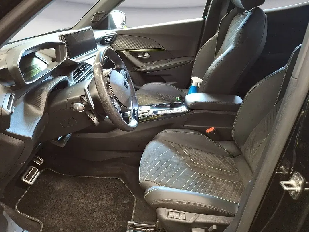 Peugeot 2008 - Thumbnail 5
