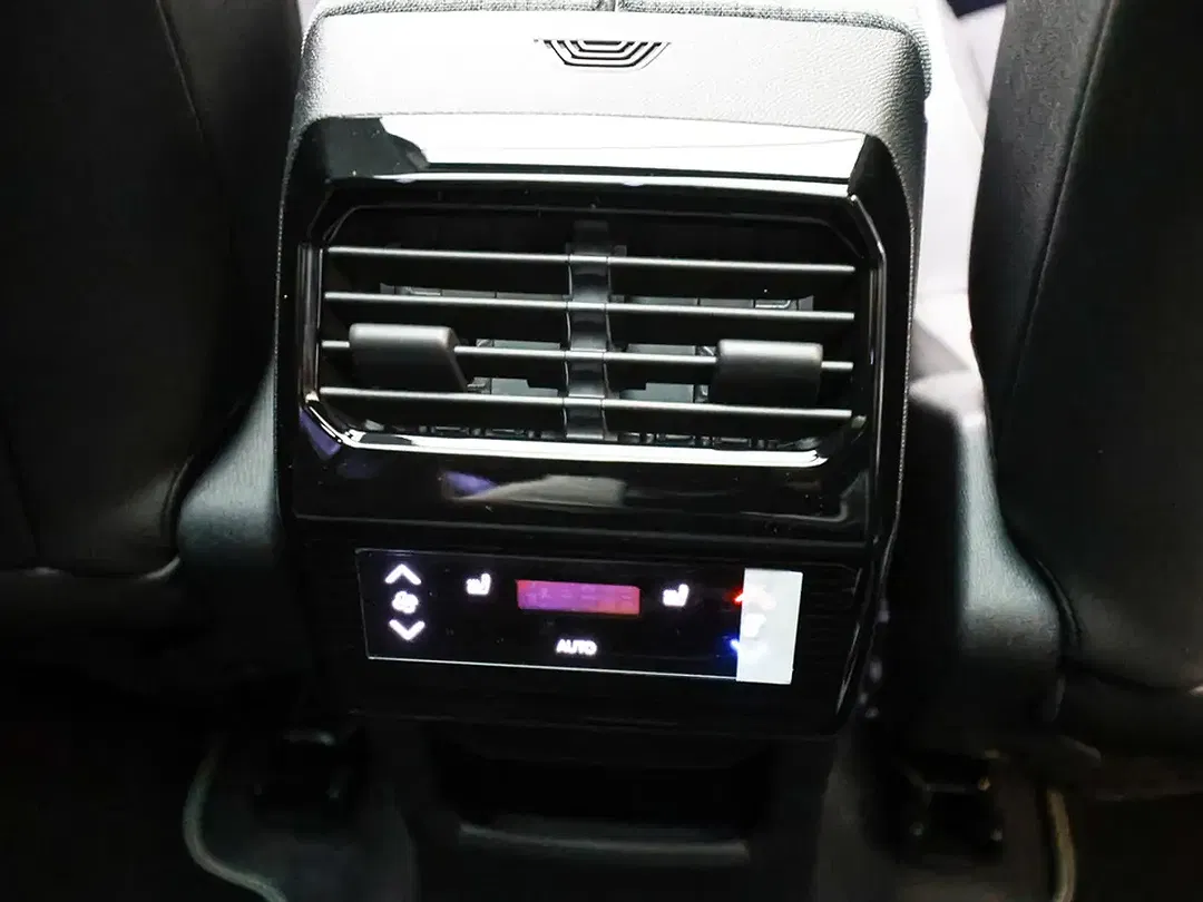 Peugeot 5008 - Thumbnail 11