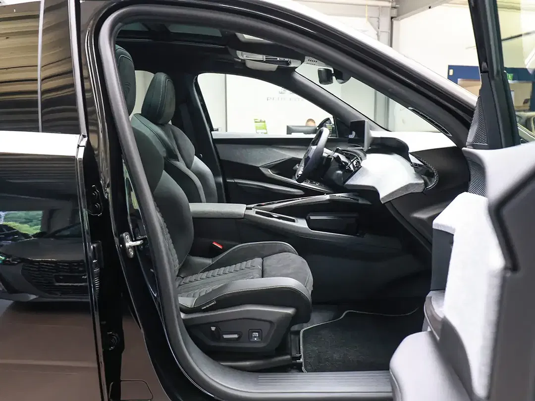 Peugeot 5008 - Thumbnail 3