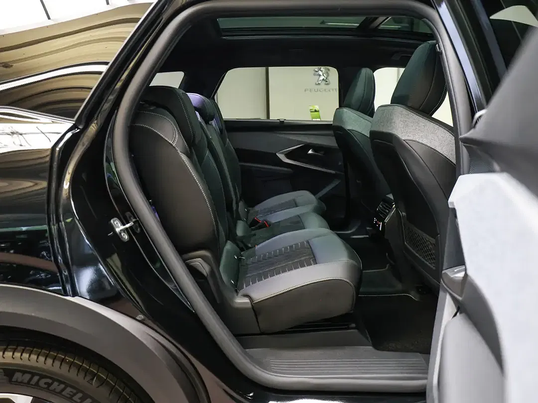 Peugeot 5008 - Thumbnail 5