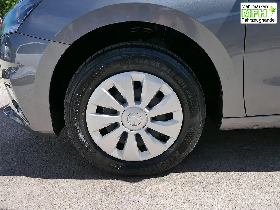 Skoda Fabia - Thumbnail 3