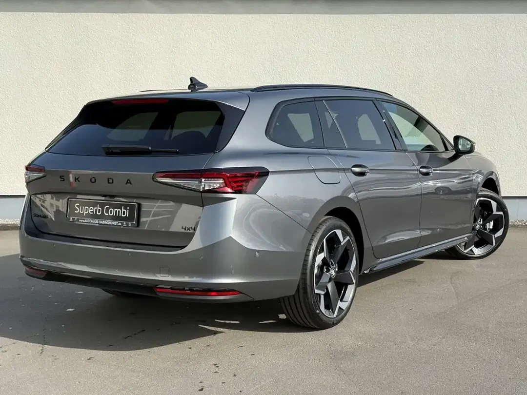 Skoda Superb - Thumbnail 2