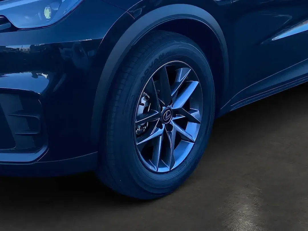 Lexus LBX - Thumbnail 8