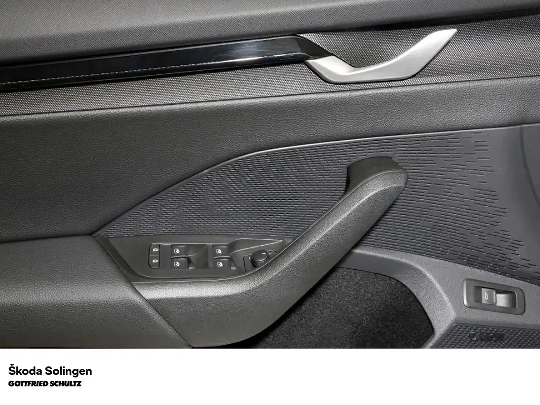 Skoda Octavia - Thumbnail 13